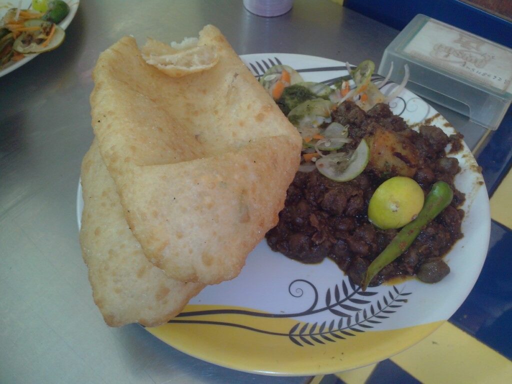 Chhole-Bhatoore