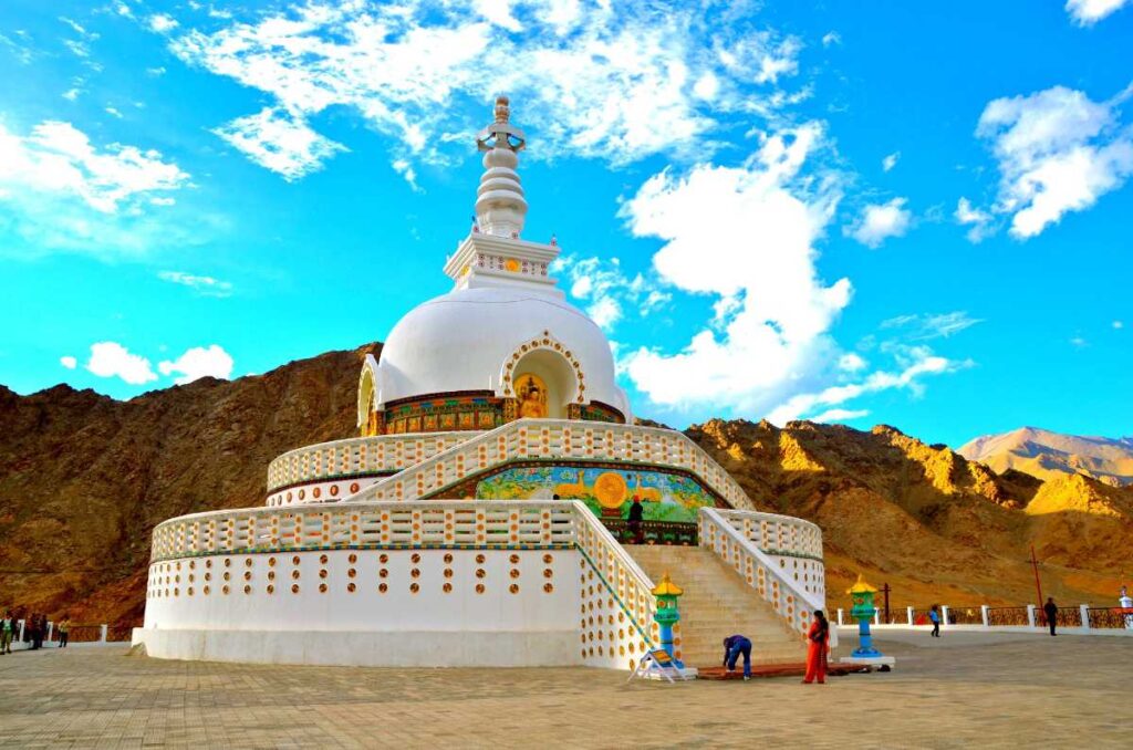 Shanti Stupa, Leh